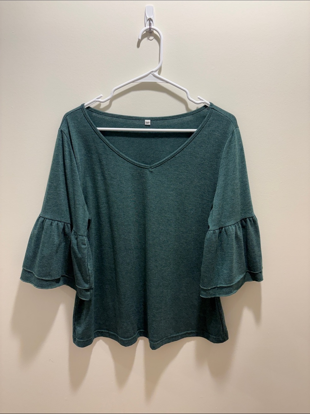 Women's Green V-Neck Boutique Ruffle Sleeve Top